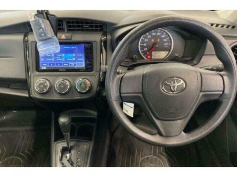 COROLLA AXIO