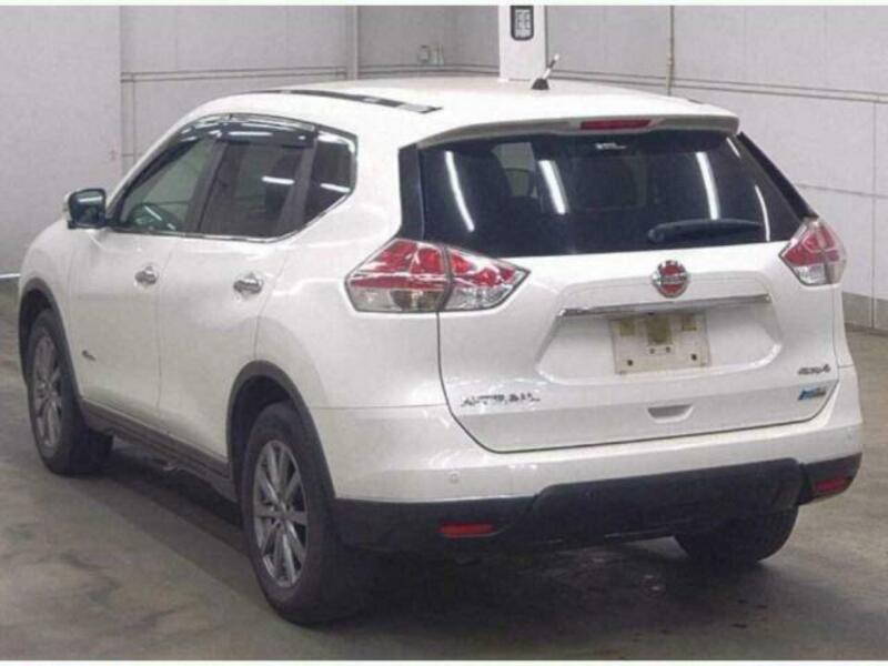 X-TRAIL