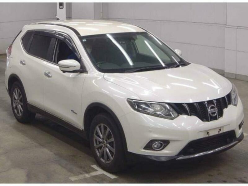 X-TRAIL