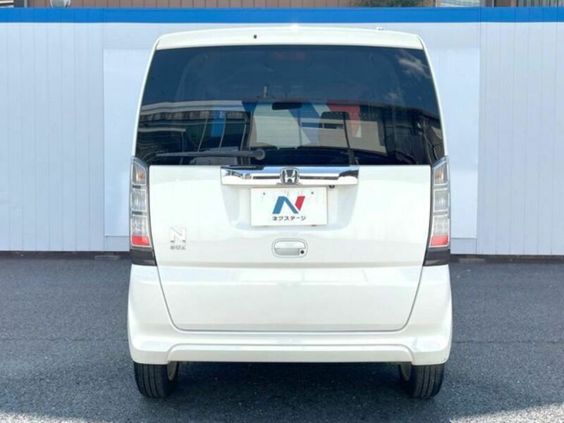 N BOX