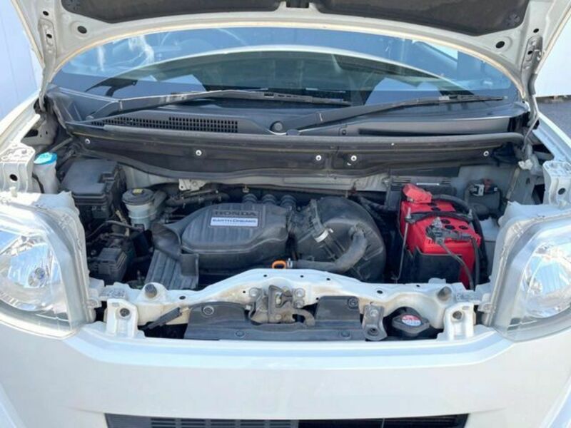 N BOX