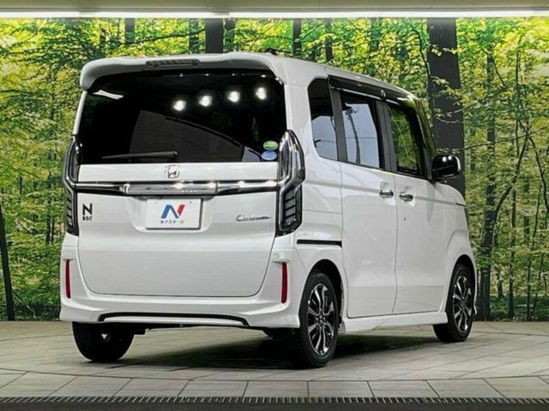 N BOX CUSTOM