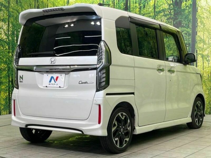 N BOX CUSTOM