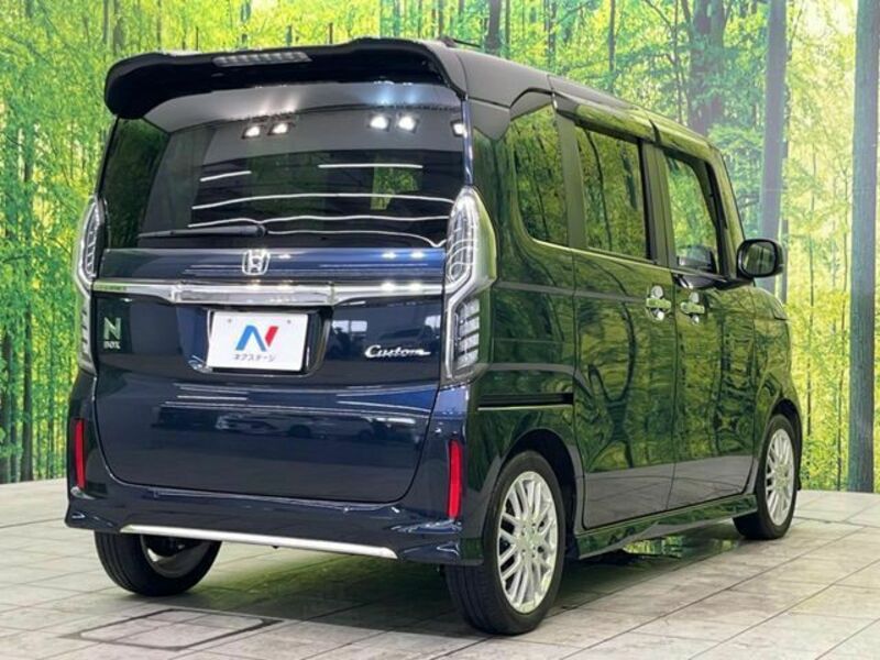 N BOX CUSTOM