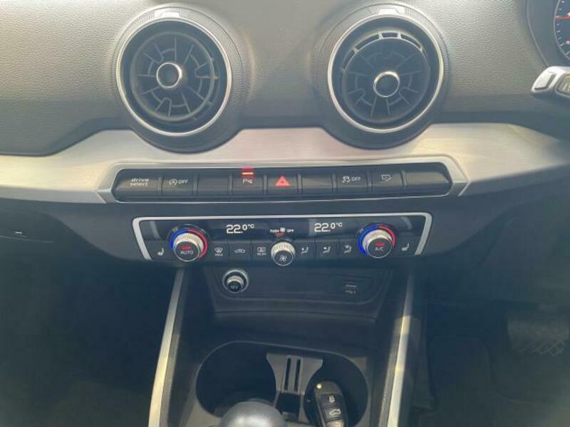 Q2