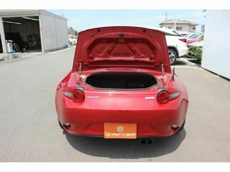 ROADSTER