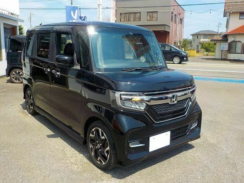 N BOX CUSTOM