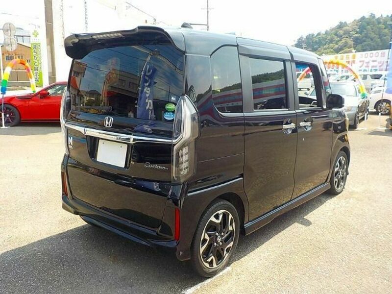N BOX CUSTOM