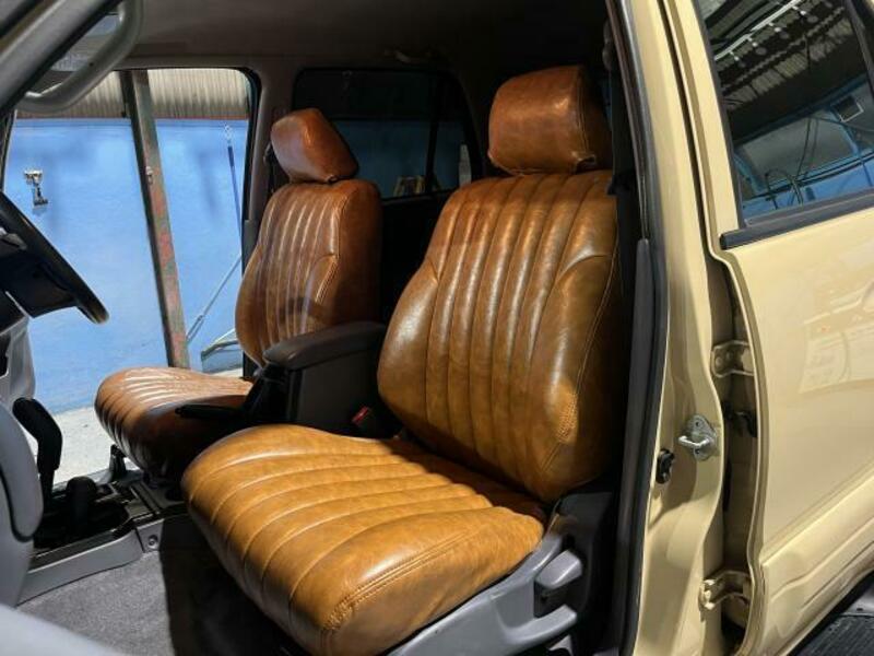 HILUX SURF