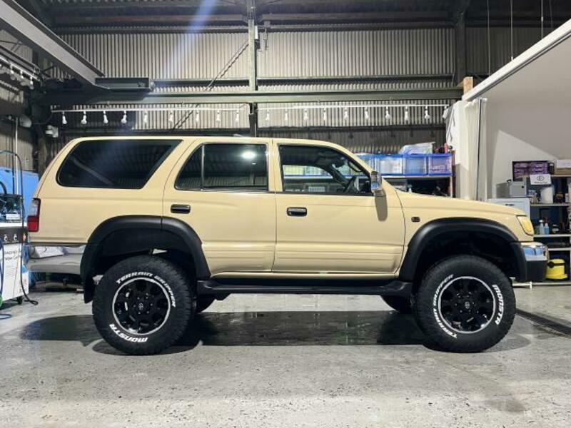 HILUX SURF