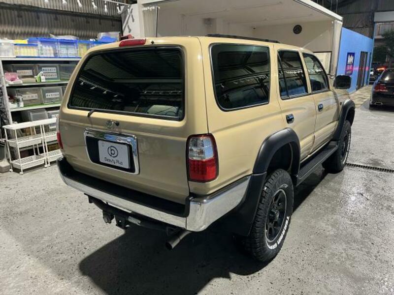 HILUX SURF