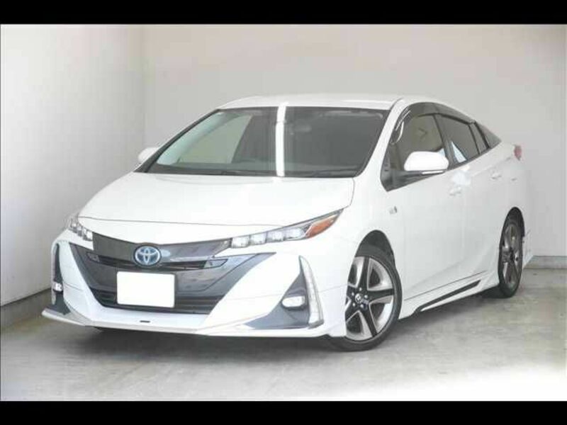 TOYOTA PRIUS PHV