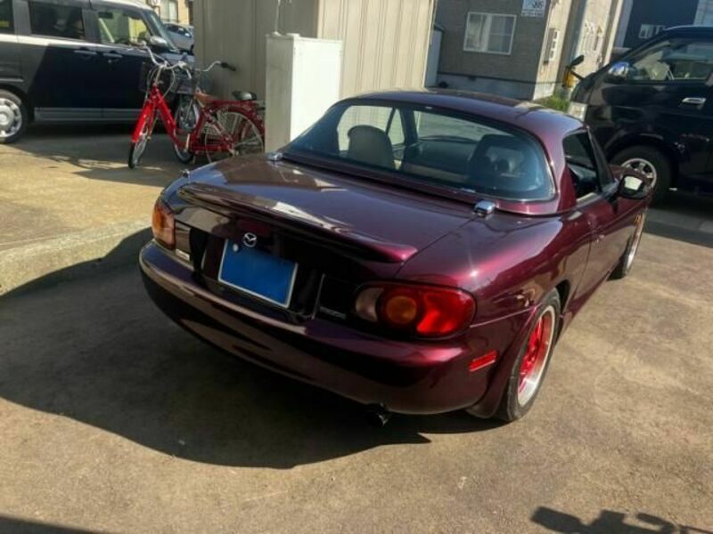 ROADSTER