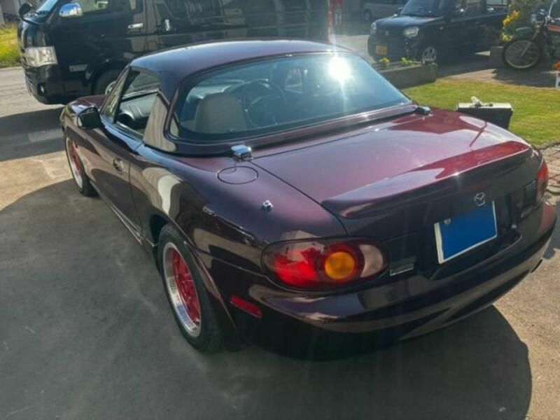 ROADSTER