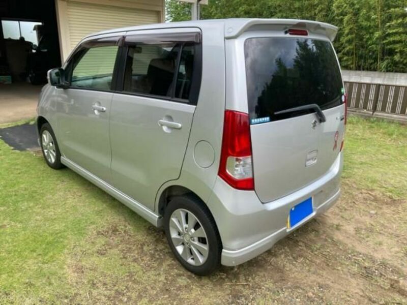 WAGON R