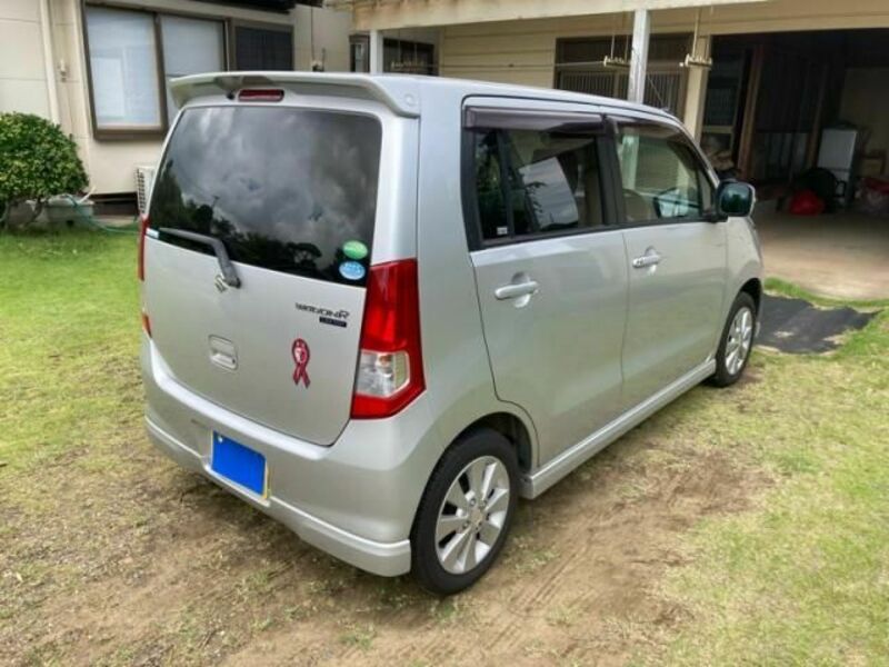 WAGON R