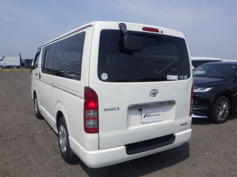 HIACE VAN