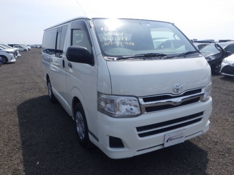 HIACE VAN