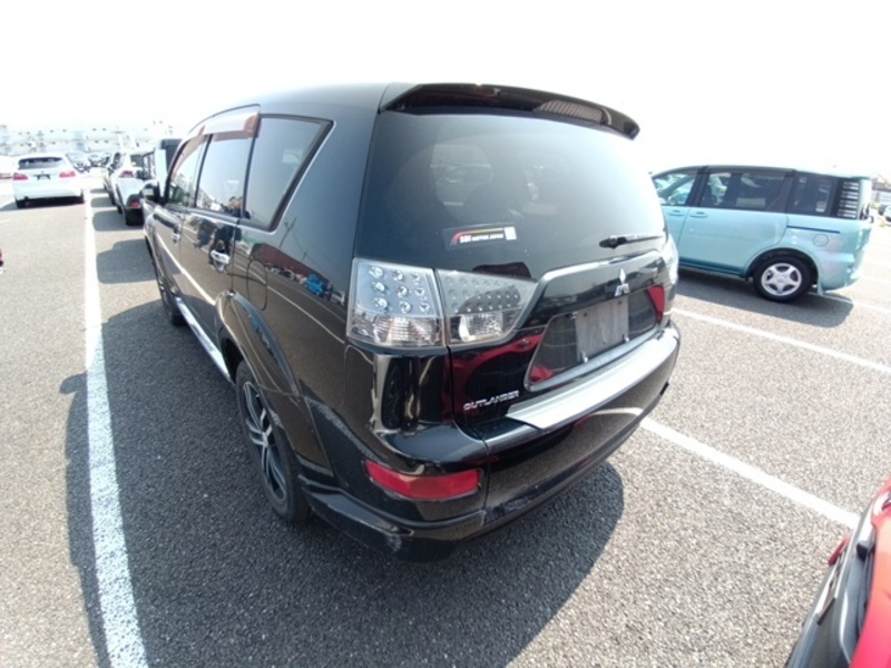 OUTLANDER