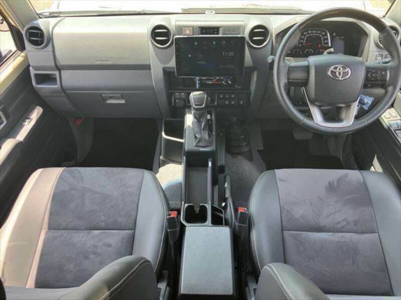 LAND CRUISER
