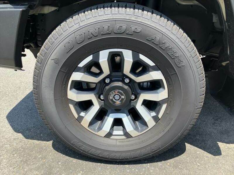 LAND CRUISER