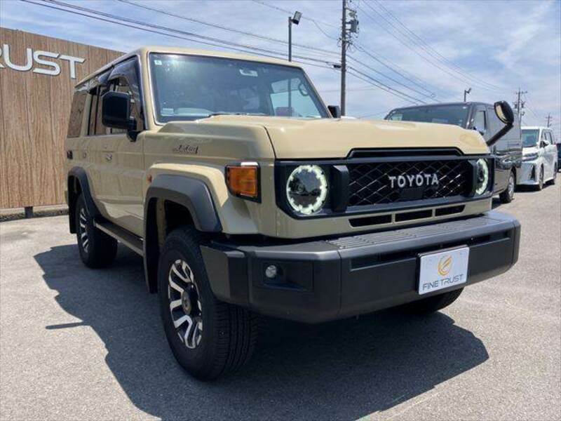 LAND CRUISER
