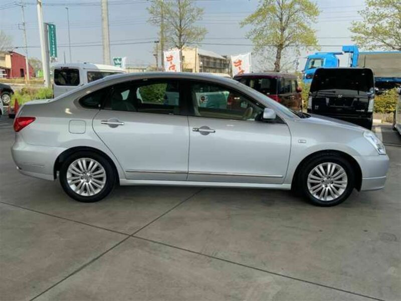 BLUEBIRD SYLPHY