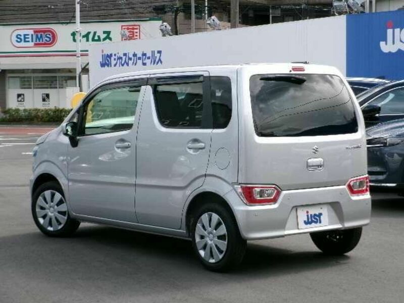 WAGON R