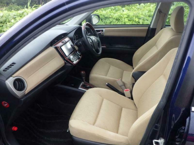 COROLLA AXIO
