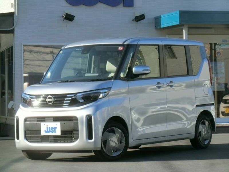 NISSAN ROOX