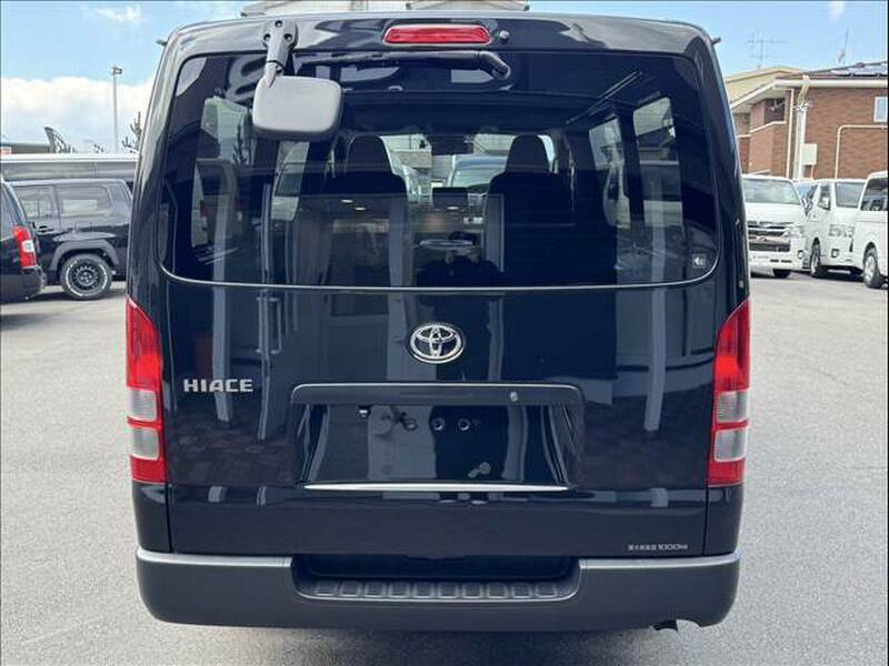HIACE VAN