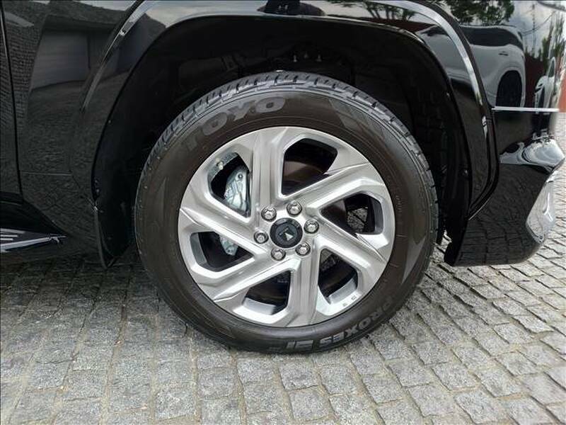 LAND CRUISER