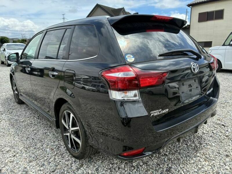 COROLLA FIELDER