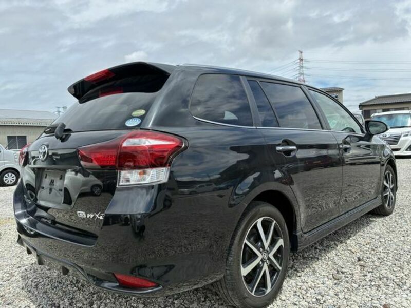 COROLLA FIELDER