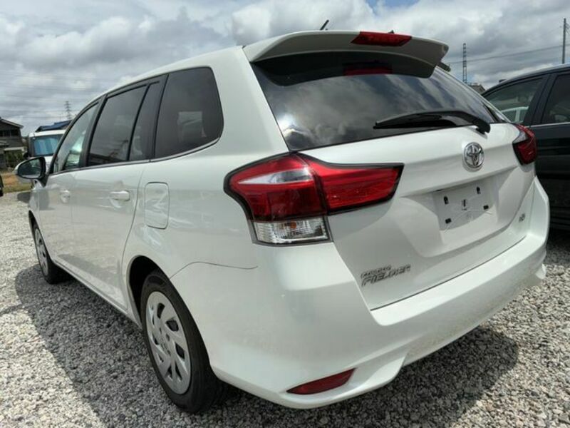 COROLLA FIELDER