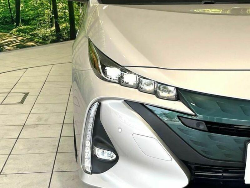 PRIUS PHV