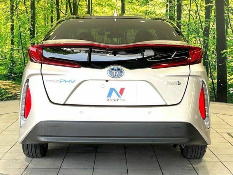 PRIUS PHV