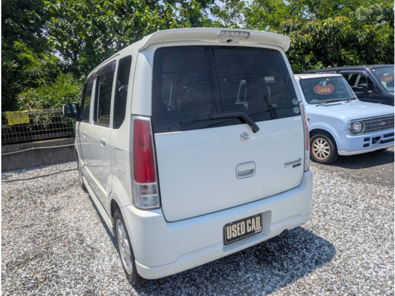 WAGON R