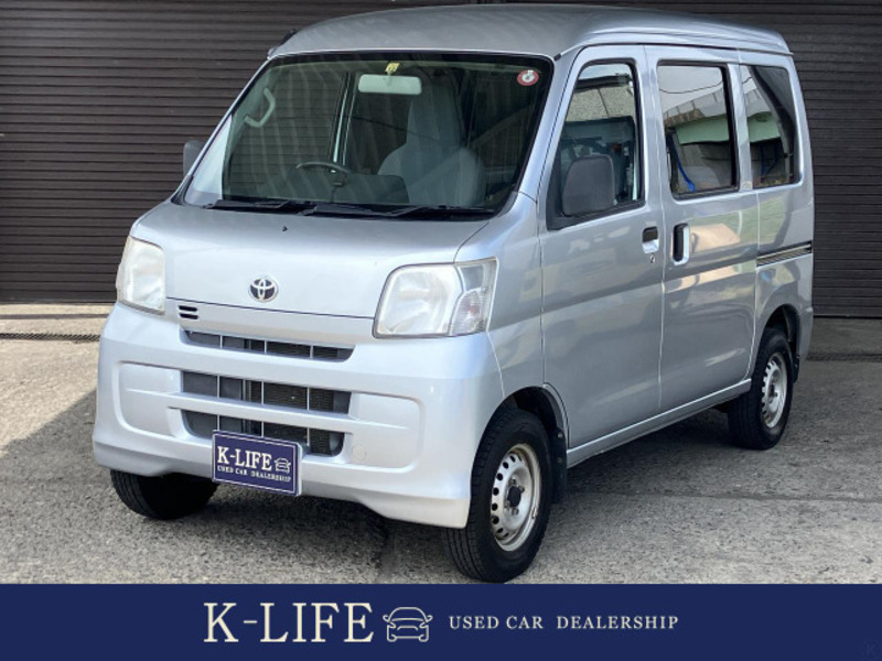 TOYOTA PIXIS VAN