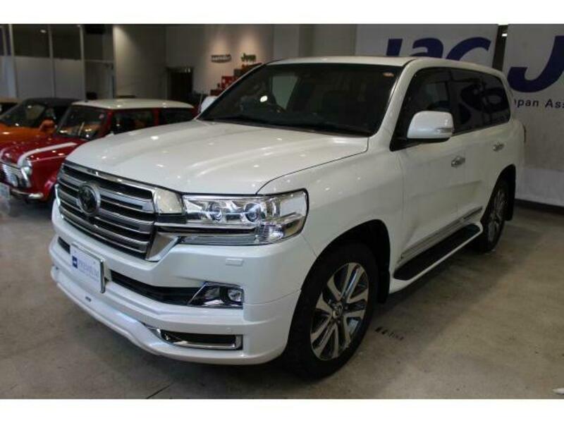 TOYOTA LAND CRUISER
