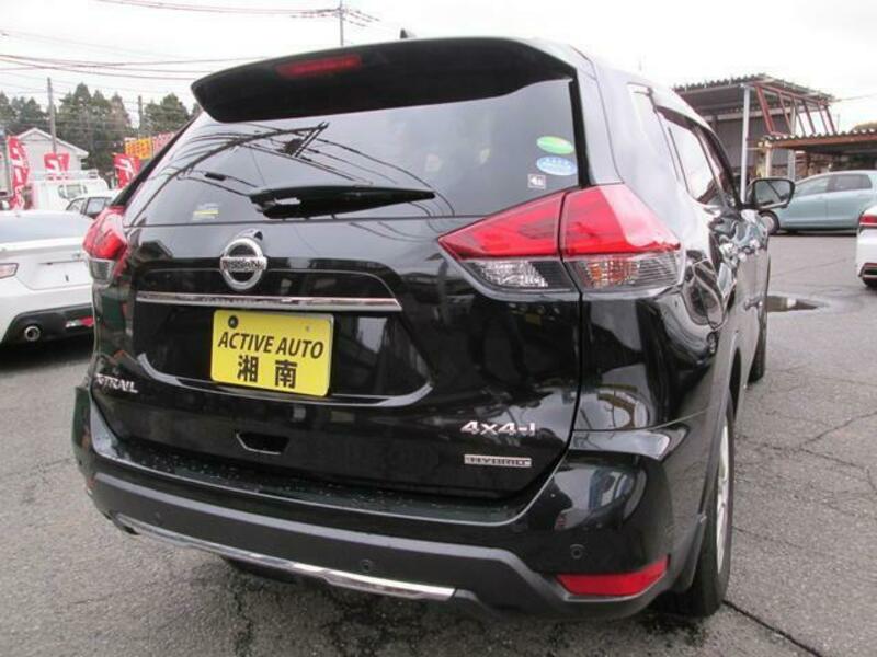 X-TRAIL