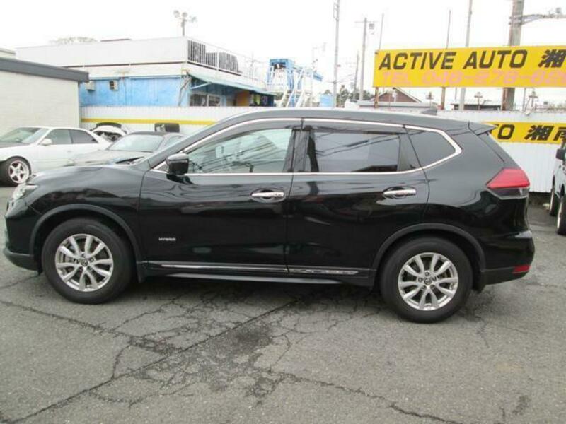 X-TRAIL