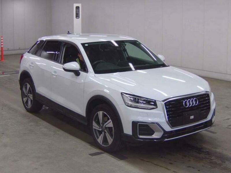 AUDI Q2