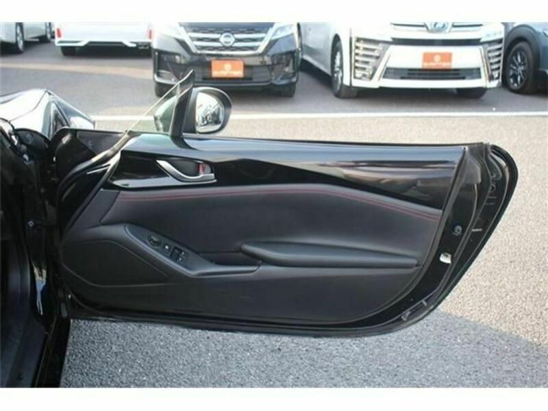 ROADSTER