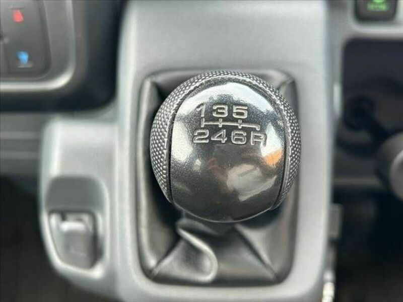 N-VAN