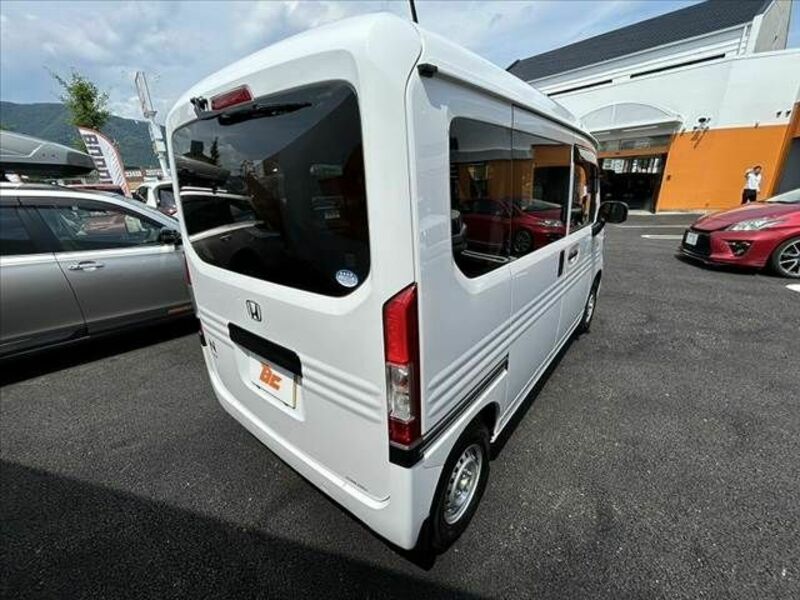 N-VAN