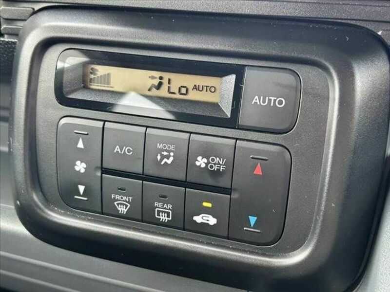 N-VAN