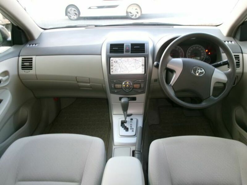 COROLLA AXIO