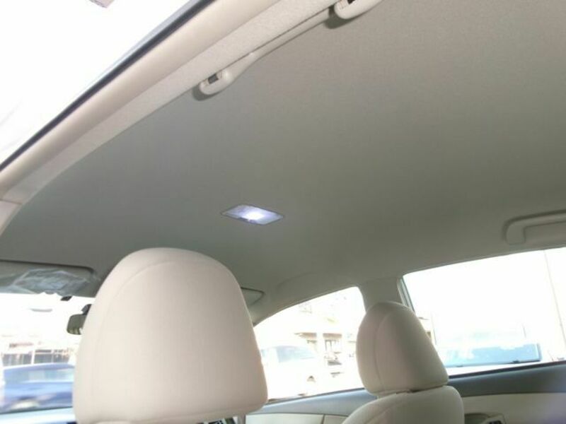 COROLLA AXIO