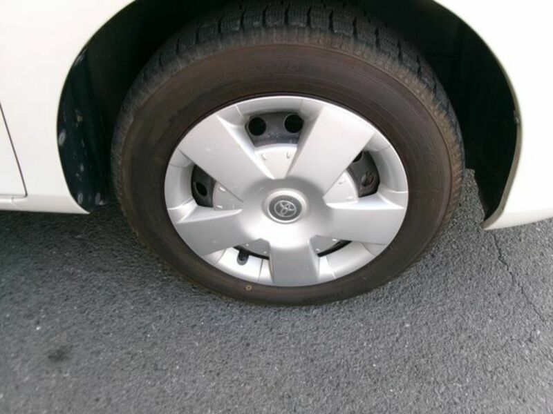 COROLLA AXIO